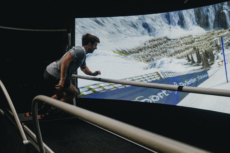 SkyTechSport ski simulator VR training session with immersive alpine visuals